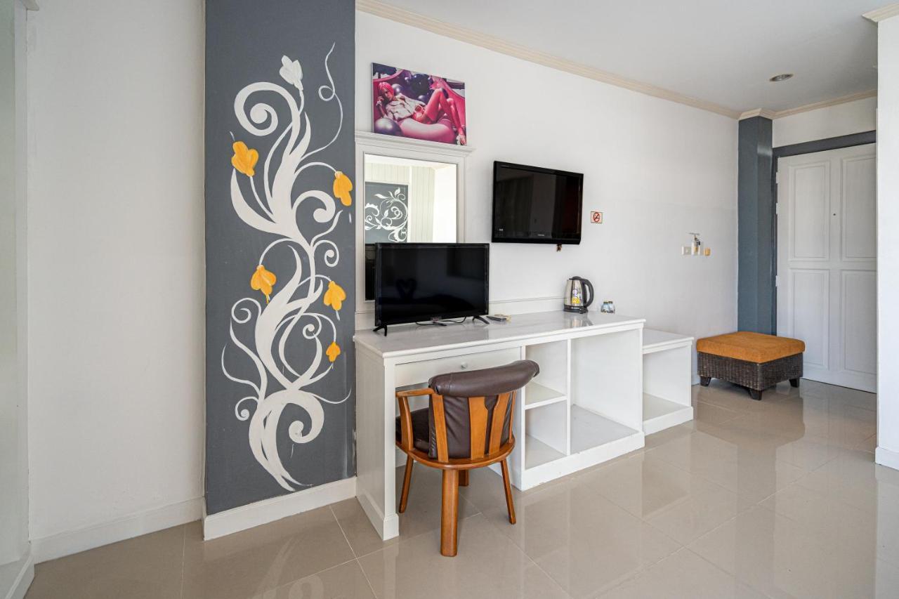 Hotel Santi White House Patong Exterior foto